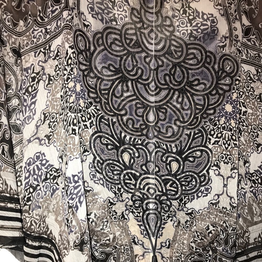 World Unity Pattern Printed stone emblished front - Picture 5 of 6